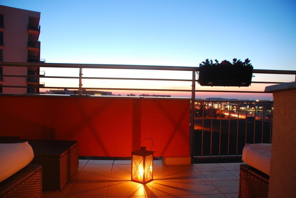A Nice Place To Stay Apartments Praha Bagian luar foto