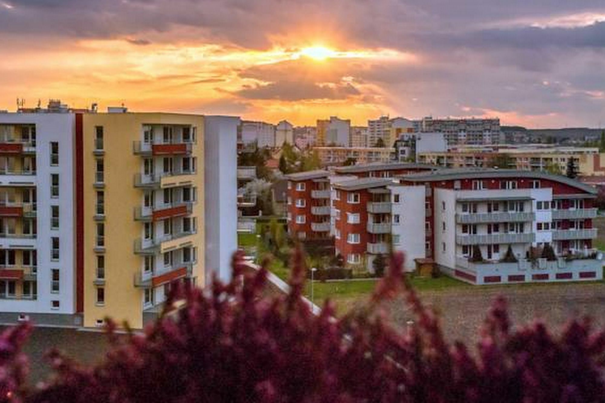 A Nice Place To Stay Apartments Praha Bagian luar foto